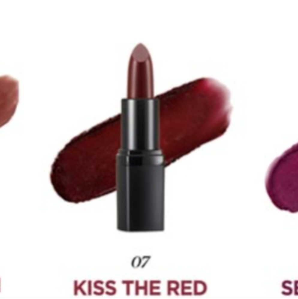`💄Avon fmg Creamy Color 'Kiss The Red' Lipstick